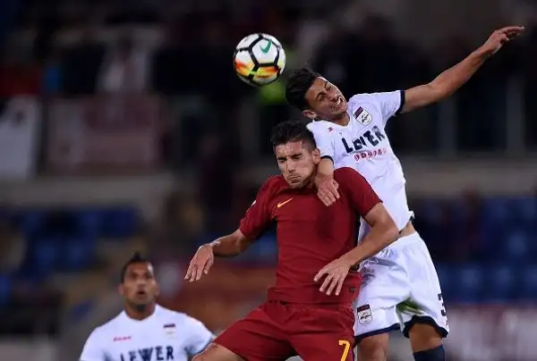 Vittoria di misura per la squadra di di Francesco contro i pitagorici grazie a un rigore di Perotti nel primo tempo.