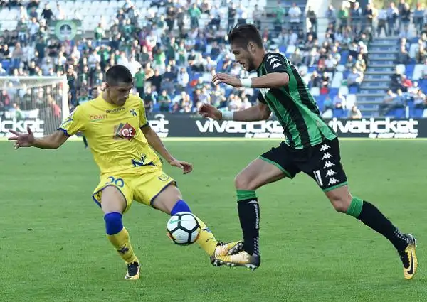 Sassuolo che sale in classifica a 5 punti, Chievo che con il punto guadagnato oggi sale a 12 punti. Leggermente meglio i neroverdi ma sostanzialmente giusto il risultato finale