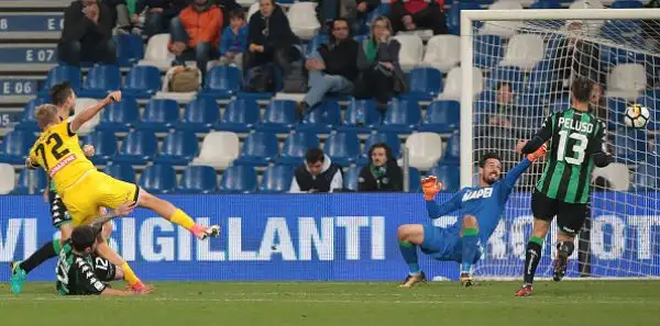 Velo di Perica e conclusione perentoria di Barak, questo basta all'Udinese per ottenere tre punti pesantissimi contro un Sassuolo ormai in crisi.