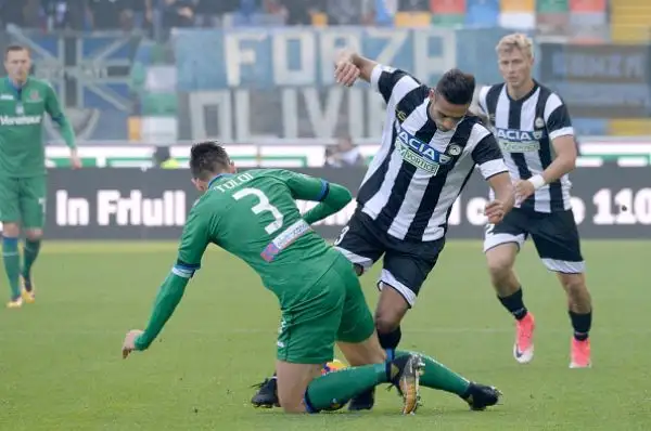L'Udinese batte in casa l'Atalanta con i gol di De Paul e Barak, che rimontano la rete di Kurtic. Cristante si fa parare un rigore al'84'. 