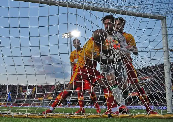 Tredicesima sconfitta consecutiva per gli Stregoni, ancora a 0 punti (record assoluto in Europa).