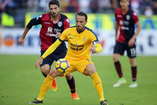 Vittoria preziosa dei sardi in rimonta nello scontro salvezza con l'Hellas.