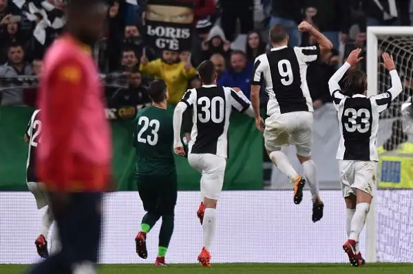 I bianconeri ribaltano gli Stregoni in una partita più difficile del previsto