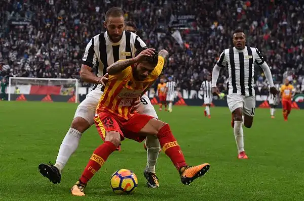I bianconeri ribaltano gli Stregoni in una partita più difficile del previsto