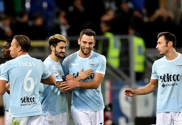 Al gol del vantaggio biancoazzurro di De Vrij risponde per gli ospiti Babacar al 93 su calcio di rigore dopo l'ausilio della Var.