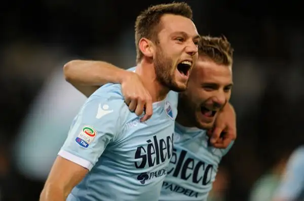 Al gol del vantaggio biancoazzurro di De Vrij risponde per gli ospiti Babacar al 93 su calcio di rigore dopo l'ausilio della Var.
