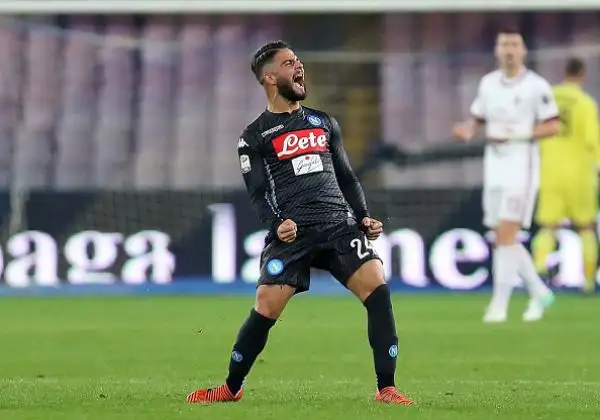 Nel primo tempo Insigne sblocca il risultato con un bel colpo sotto a superare Donnarumma, nella ripresa Zielinski raddoppia su assist di Mertens. Nel finale Romagnoli pesca il jolly da fuori area ma 