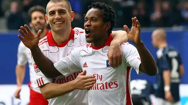 L'ex calciatore del Bayern Monaco ha annunciato il ritiro a 43 anni suonati. Giocava nel Palmeiras.