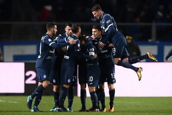 Doppio Ilicic e Gomez non bastano a Gasperini: finisce 3-3 con doppietta di Milinkovic-Savic e gol di Luis Alberto per i laziali. Rete annullata a Caldara con il VAR.