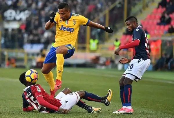 La Juventus grazie ai gol di  Pjanic, Mandzukic e Matuidi si impone 3-0 a Bologna e si porta al secondo posto della classifica.