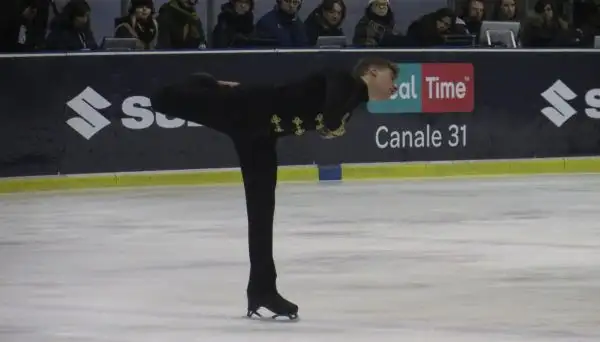 Carolina Kostner, Anna Cappellini e Luca Lanotte hanno dato spettacolo sul ghiaccio dell'Agorà di Milano.