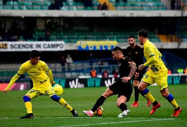 Uno spettacolare 0 a 0 ha concluso l'emozionante Chievo-Roma che ha interrotto l’inarrestabile marcia giallorossa verso la testa della classifica