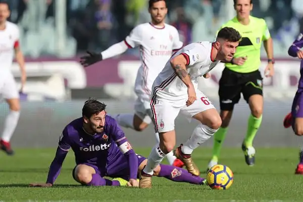 E' terminato in parità, 1-1, l'anticipo delle 12.30 tra Fiorentina e Milan. Al Franchi botta e risposta nella ripresa: a Simeone ha replicato immediatamente Calhanoglu