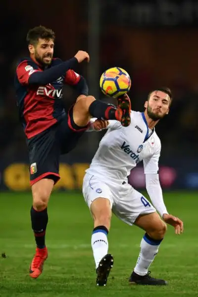La 'Dea' espugna Marassi nel recupero della 16esima giornata e tira un po' il fiato dopo l’apnea che è iniziata con l’estrazione del Borussia Dortmund come prossima avversaria di Europa League.