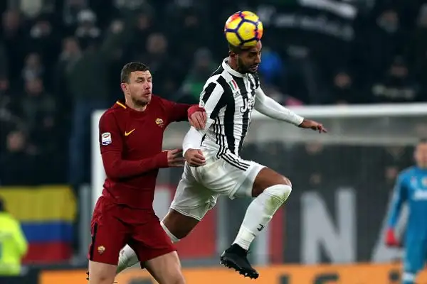 La Juventus vince il big match prenatalizio contro la Roma, piegata per 1-0 all'Allianz Stadium grazie alla rete di Benatia al 19' del primo tempo