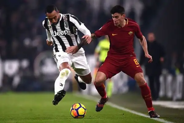 La Juventus vince il big match prenatalizio contro la Roma, piegata per 1-0 all'Allianz Stadium grazie alla rete di Benatia al 19' del primo tempo