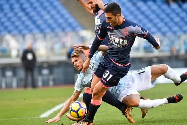 La Lazio travolge per 4-0 il Crotone nell'anticipo delle 12.30 della diciottesima giornata di serie A.