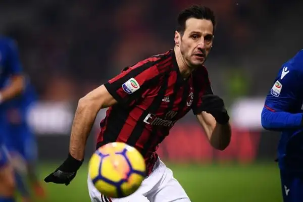 Prima vittoria da allenatore di Serie A per Rino Gattuso che piega 2-1 il Bologna centrando anche un significativo balzo in classifica: i rossoneri salgono al settimo posto con 24 punti.