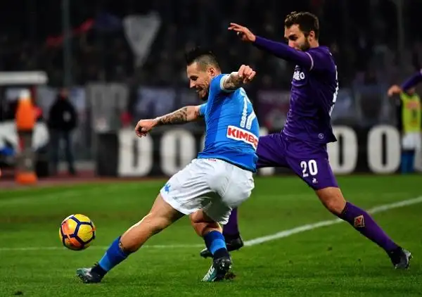 Il Napoli stecca, non andando oltre lo 0-0 al San Paolo contro la Fiorentina. Resta invariata così la vetta: Inter 40, Napoli 39, Juventus 38, Roma 35.