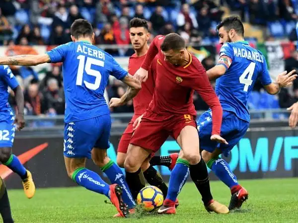 La Roma non riesce a battere il Sassuolo allo stadio Olimpico, Dzeko ancora a secco
