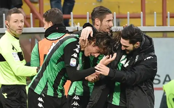Viviano para un rigore a Politano a 7 minuti dalla fine ma al 90 viene battuto da Matri che regala così tre punti alla squadra di Iacini.