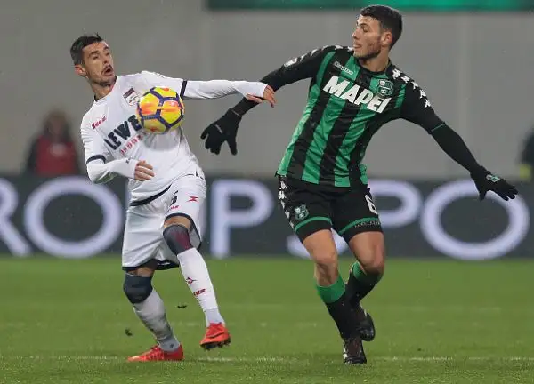 Comincia male l’avventura di Walter Zenga, subentrato in settimana a Davide Nicola sulla panchina del Crotone. Il debutto coincide infatti con la pesante sconfitta in casa del Sassuolo.