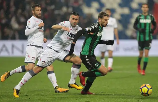 Comincia male l’avventura di Walter Zenga, subentrato in settimana a Davide Nicola sulla panchina del Crotone. Il debutto coincide infatti con la pesante sconfitta in casa del Sassuolo.