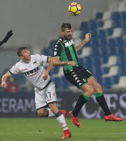 Comincia male l’avventura di Walter Zenga, subentrato in settimana a Davide Nicola sulla panchina del Crotone. Il debutto coincide infatti con la pesante sconfitta in casa del Sassuolo.