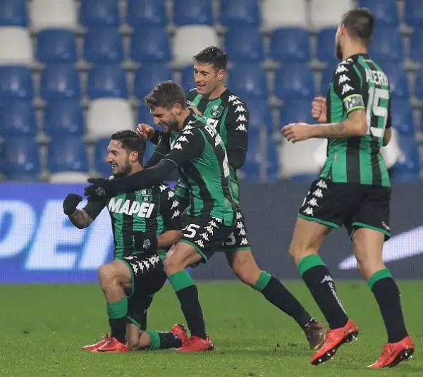 Comincia male l’avventura di Walter Zenga, subentrato in settimana a Davide Nicola sulla panchina del Crotone. Il debutto coincide infatti con la pesante sconfitta in casa del Sassuolo.