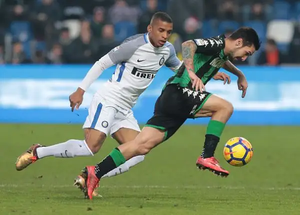 Sabato da dimenticare anche per Mauro Icardi, che spreca due occasioni d'oro e nella ripresa si fa parare un calcio di rigore da Consigli.