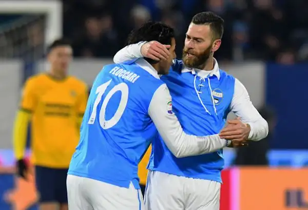 Doppio vantaggio del Verona con le reti nella ripresa di Cerci e Caceres. 
Gli estensi si scatenano nel finale di partita: Paloschi all'86' e Antenucci all'88' pareggiano i conti.