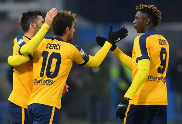 Doppio vantaggio del Verona con le reti nella ripresa di Cerci e Caceres. 
Gli estensi si scatenano nel finale di partita: Paloschi all'86' e Antenucci all'88' pareggiano i conti.