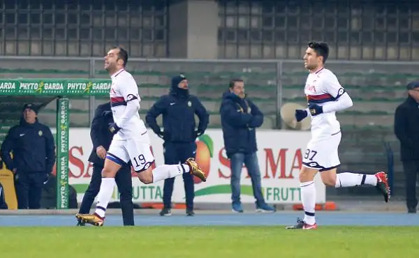 Colpaccio del Genoa di Ballardini. I grifoni hanno battuto di misura i gialloblù con una rete di Pandev nel recupero del primo tempo. A nulla sono valsi i generosi tentativi dei ragazzi di Pecchia.