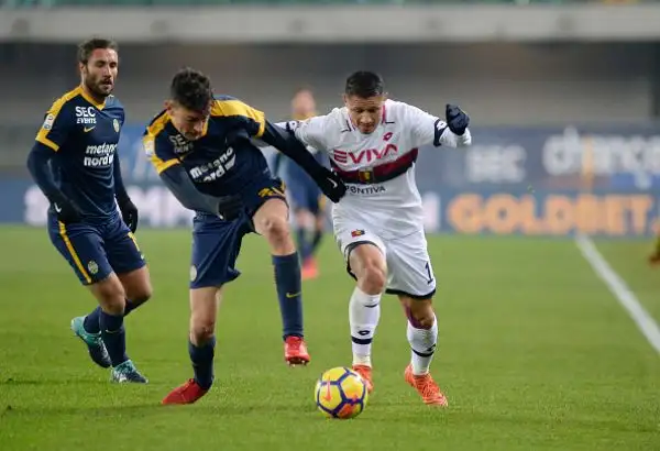 Colpaccio del Genoa di Ballardini. I grifoni hanno battuto di misura i gialloblù con una rete di Pandev nel recupero del primo tempo. A nulla sono valsi i generosi tentativi dei ragazzi di Pecchia.