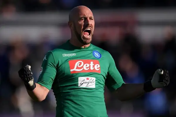 Gli azzurri di Sarri superano per 1-0 l'Atalanta di Gasperini all'Atleti Azzurri d'Italia grazie alla rete di Mertens nella ripresa.