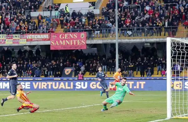 Doriani in vantaggio con Caprari ma Coda la ribalta e Brignola la chiude. Allo scadere il gol di Kownacki non basta alla squadra di Giampaolo.