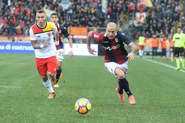 I rossoblu si allontanano dalla zona retrocessione rifilando un tris agli Stregoni, sempre più ultimi