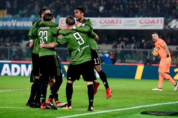 Il Chievo rimane in 8 per le espulsioni di Bastien e Cacciatore e viene punito dalle reti di Khedira e Higuain