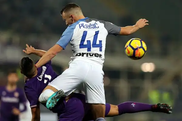 Dopo un ottimo primo tempo dei padroni di casa, nella rirpesa il solito Icardi porta in vantaggio i neroazzurri. Nel finale Simeone riporta il risultato in parità.