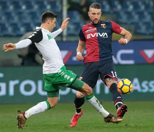 Il Genoa conquista tre punti pesanti grazie ad un gol di testa di Galabinov nei minuti finali.