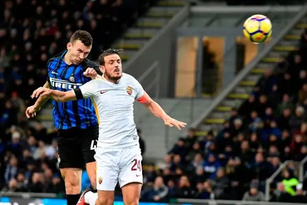 Vecino salva l'Inter e gela la Roma: pari a San Siro. Termina 1-1 il posticipo del Meazza.