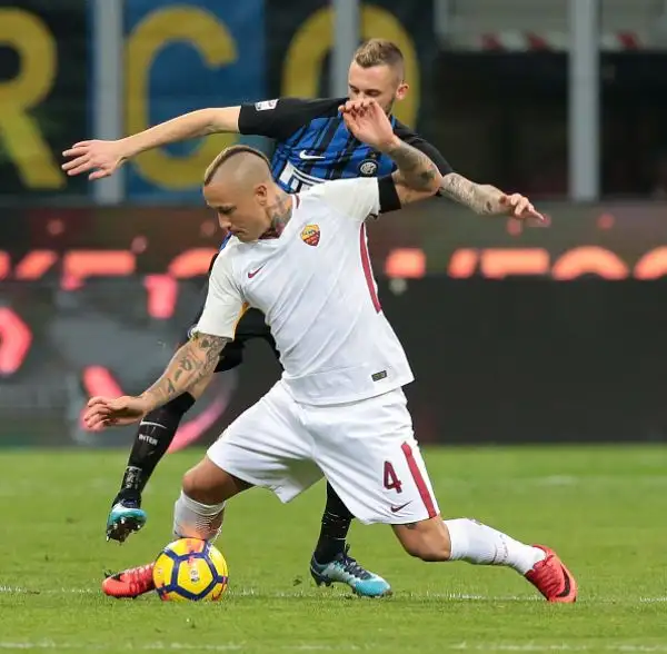 Vecino salva l'Inter e gela la Roma: pari a San Siro. Termina 1-1 il posticipo del Meazza.