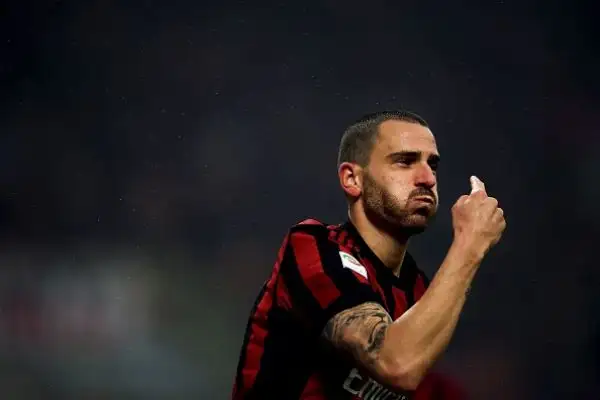 Successo di misura per il Milan, grazie ad un gol del suo capitano Bonucci, che aggancia Udinese, Fiorentina e Torino a 28 punti in zona Europa League.