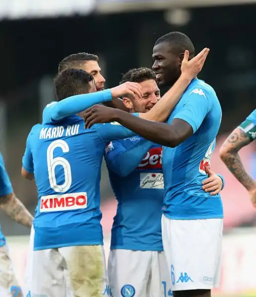 Un discusso gol di Koulibaly nella ripresa sblocca una difficile partita per i partenopei, nel finale Insigne serve una palla d'oro a Callejon che chiude la partta.