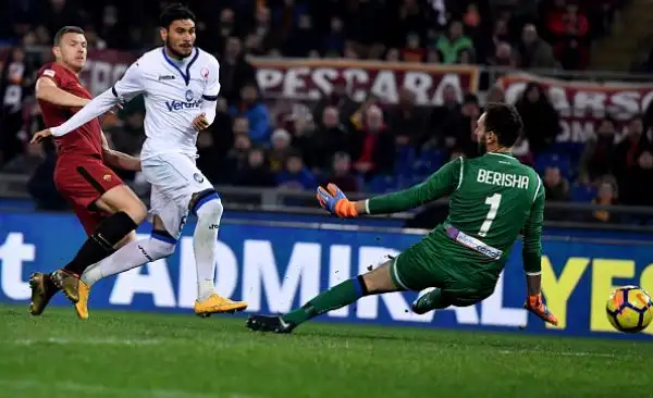 Inizio super degli orobici che vanno sul 2-0 con le reti di Cornelius e de Roon. Nella ripresa, con i nerazzurri in 10 per l'espulsione di De Roon, la roma accorcia con Dzeko ma non basta.