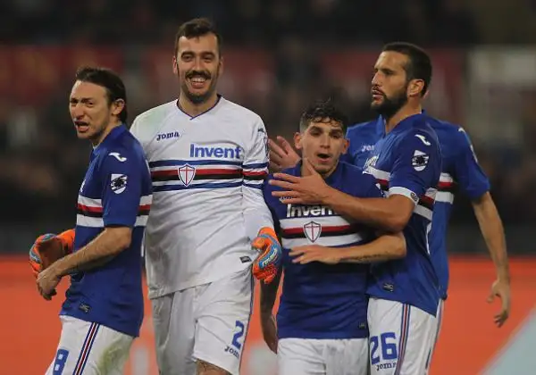 La Roma non si rialza: i giallorossi perdono il posticipo cedendo in casa contro la Sampdoria. Duvan Zapata condanna Di Francesco con una rete all'ottantesimo minuto.