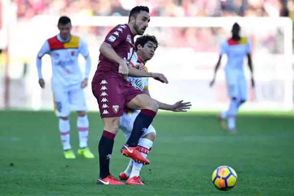 Succede tutto nei primi 45 minuti a Torino con i tre gol granata di Iago Falque, Niang e Obi e l'espulsione del portiere ospite Belec. 