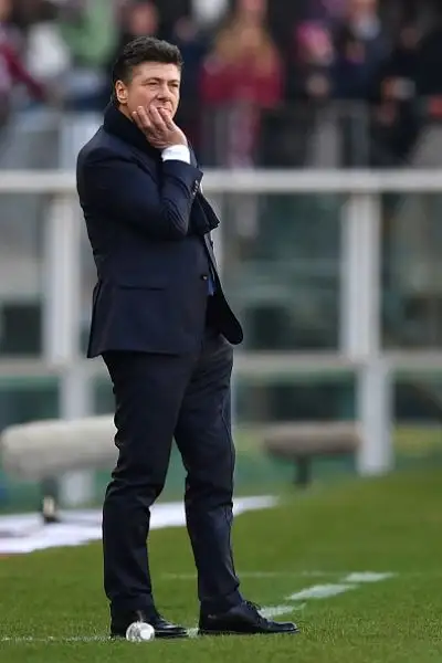 Succede tutto nei primi 45 minuti a Torino con i tre gol granata di Iago Falque, Niang e Obi e l'espulsione del portiere ospite Belec. 