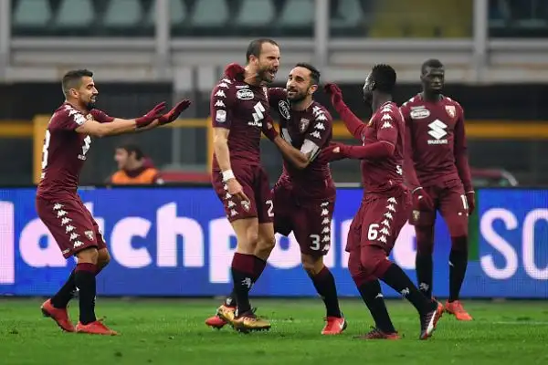 Buon primo tempo per i granata che passano in vantaggio con De Silvestri. Nella ripresa Niang e Iago Falque chiudono la partita dopo che Sarigu aveva parato il rigore di Pulgar.