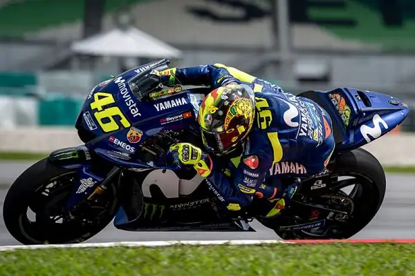 Con la collaborazione di Aldo Drudi, storico disegnatore dei caschi di Rossi, Agv ha sviluppato un'edizione limitata del Pista GP R che riprende fedelmente la livrea del casco indossato nel 1997.